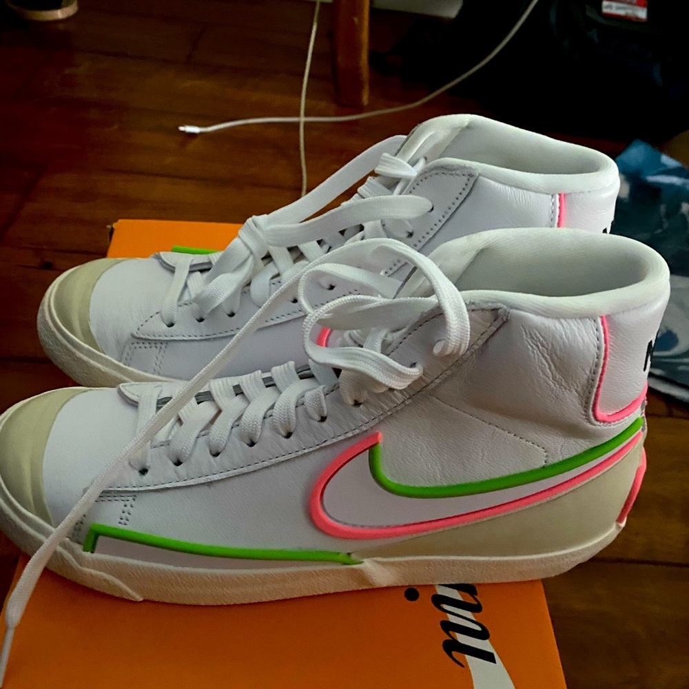 Women’s Nike blazer ‘77 infinite